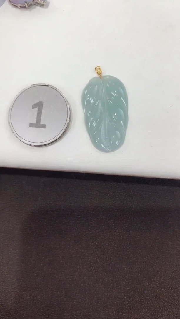 颈饰18K金镶嵌翡翠 天然缅甸a货翡翠