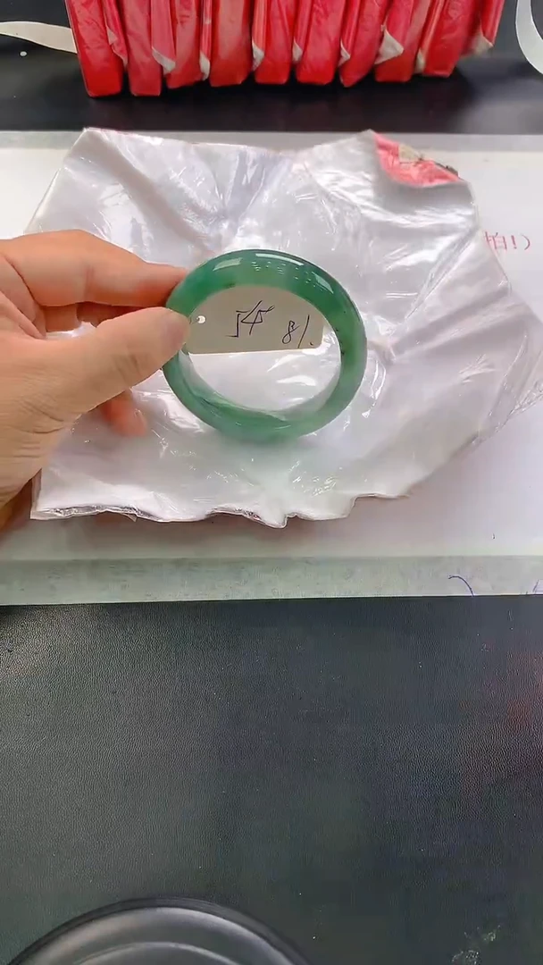 未镶嵌手镯翡翠81