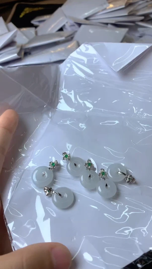 吊坠(不含链)银S925镶嵌翡翠多样性发一