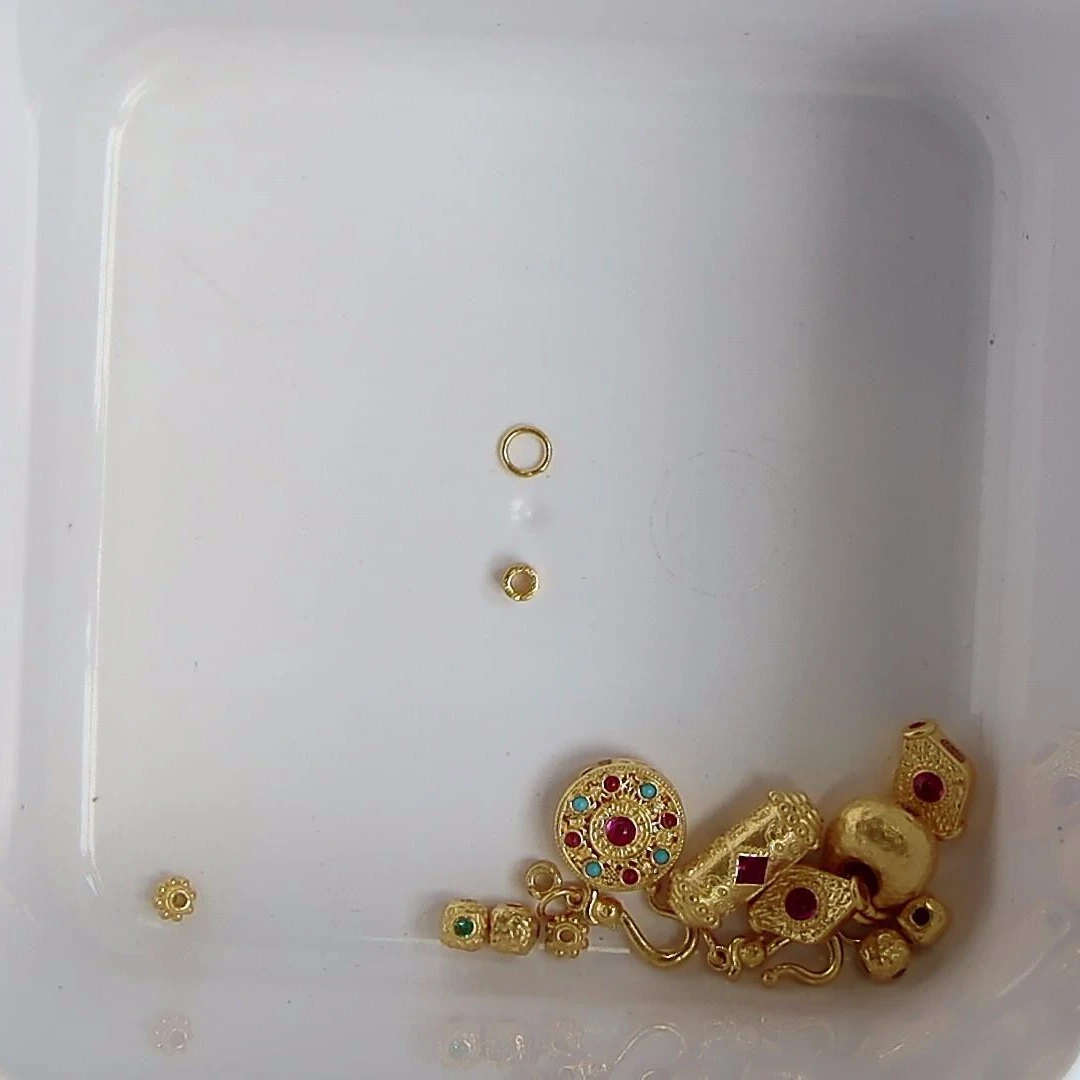 黄金足金小金 豆