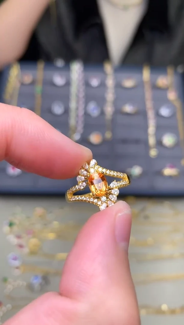 银S925镶嵌戒指石榴石（芬达石）戒指