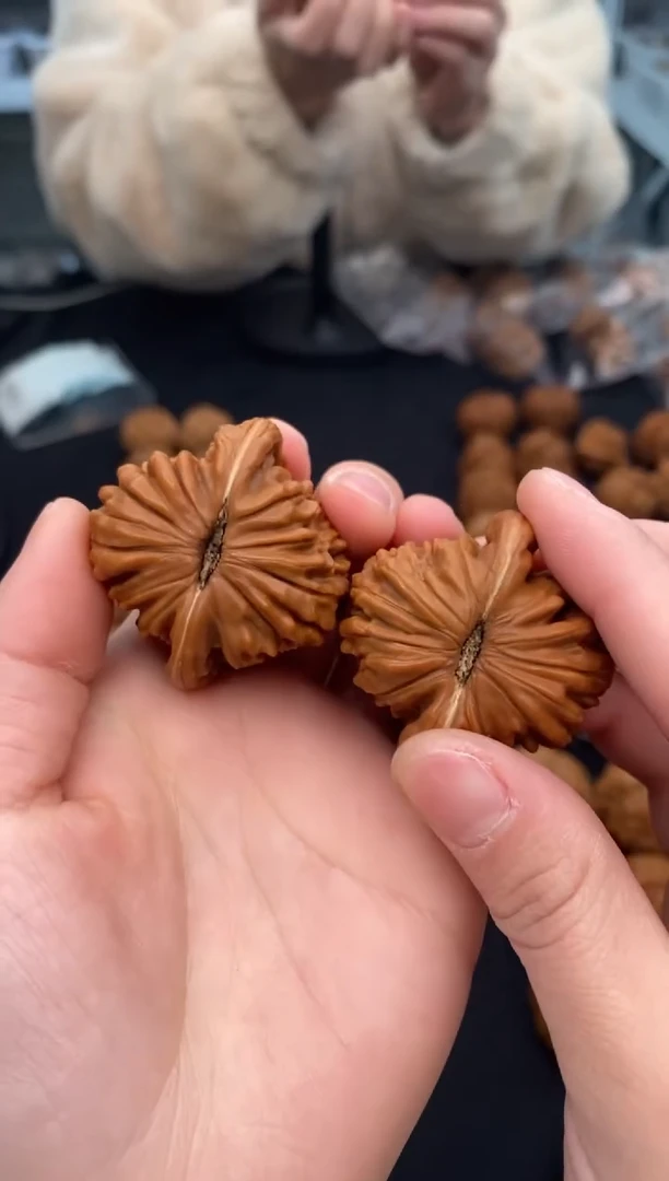 【闪购商品】文玩核桃把件四座楼41-u850