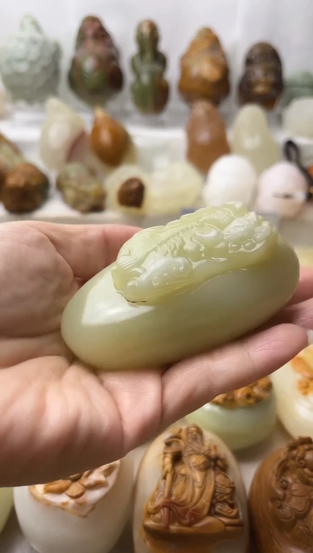 石材方解石棉纹正常不退换貔貅