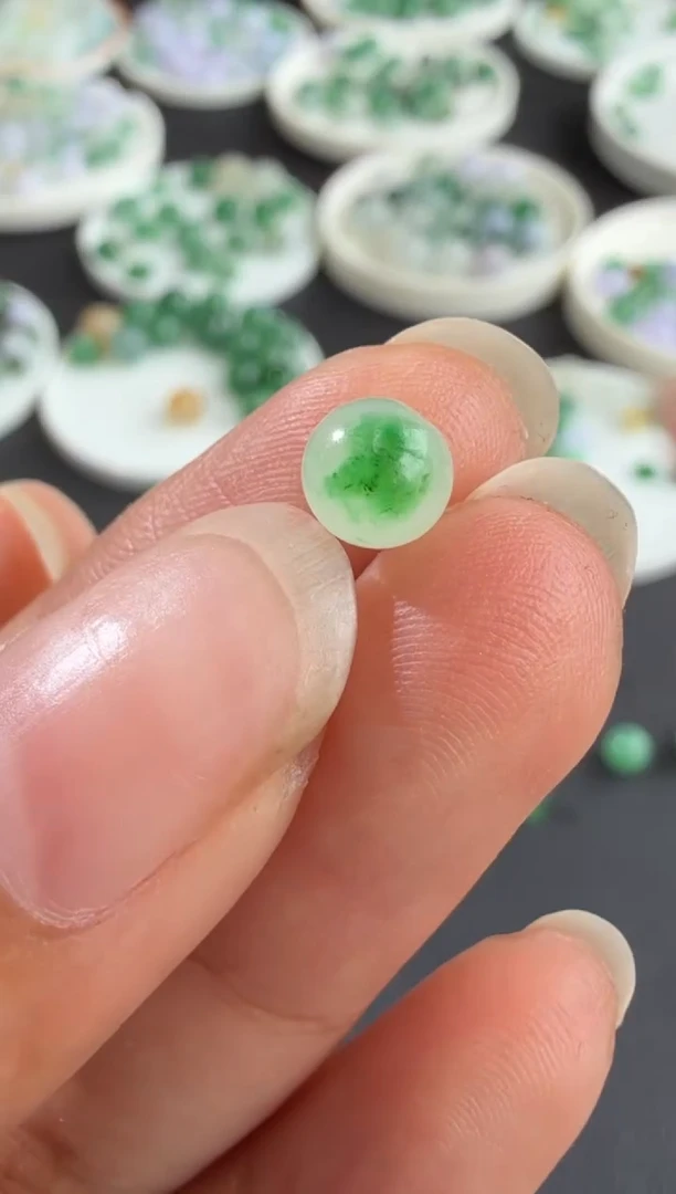 未镶嵌定制翡翠珠子260+26