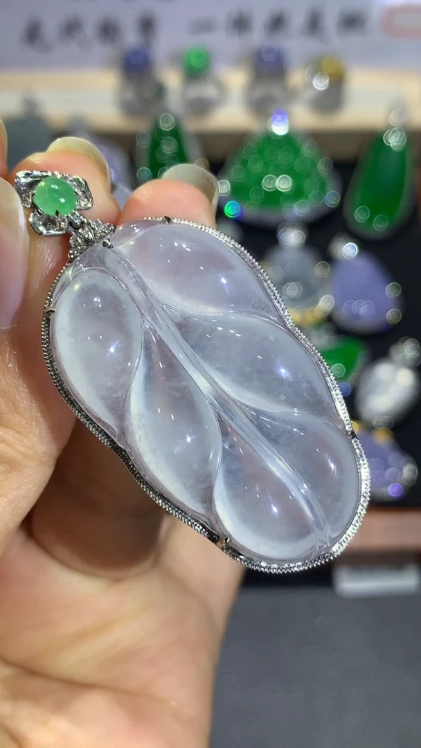 翡翠18K金镶嵌吊坠(不含链)团购1