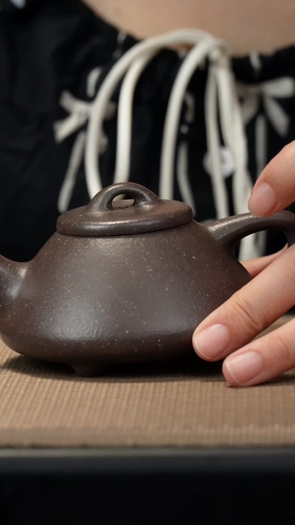 茶壶紫砂天青子冶/190c