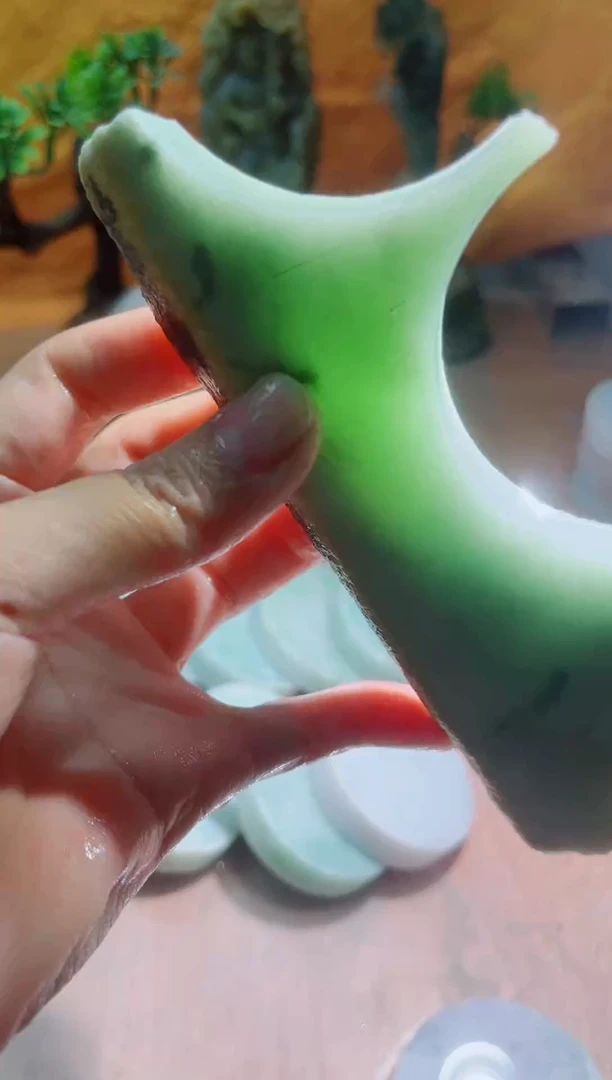 未镶嵌挂件翡翠A货砚曹085