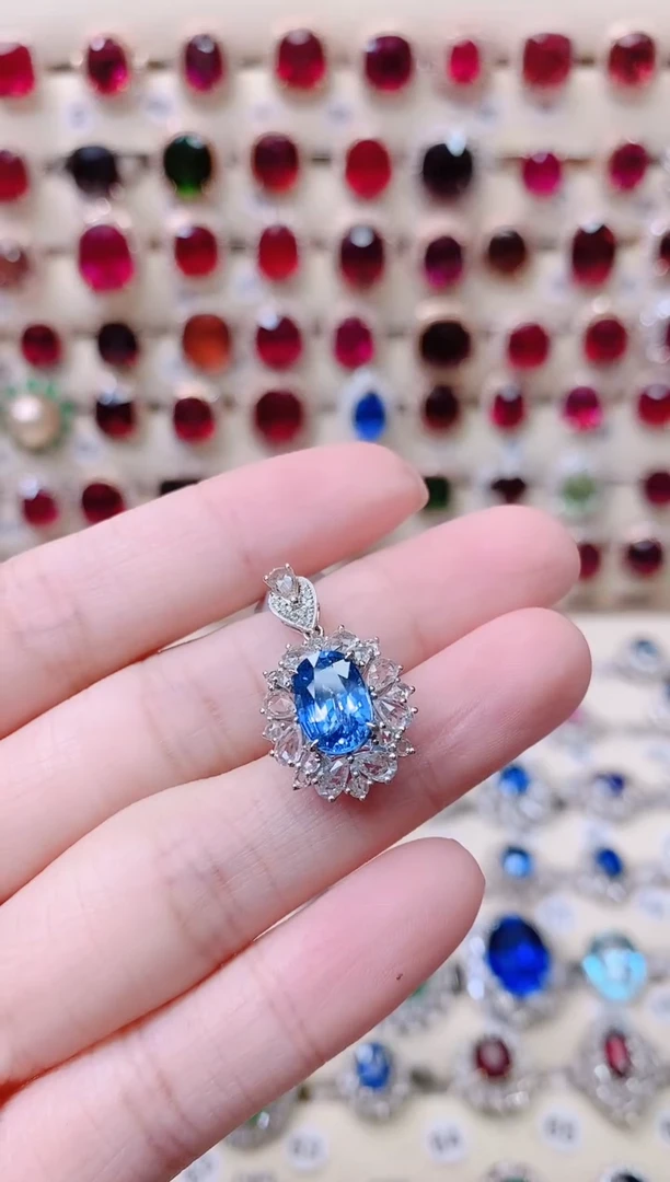 18K金吊坠蓝宝石18K金镶嵌1