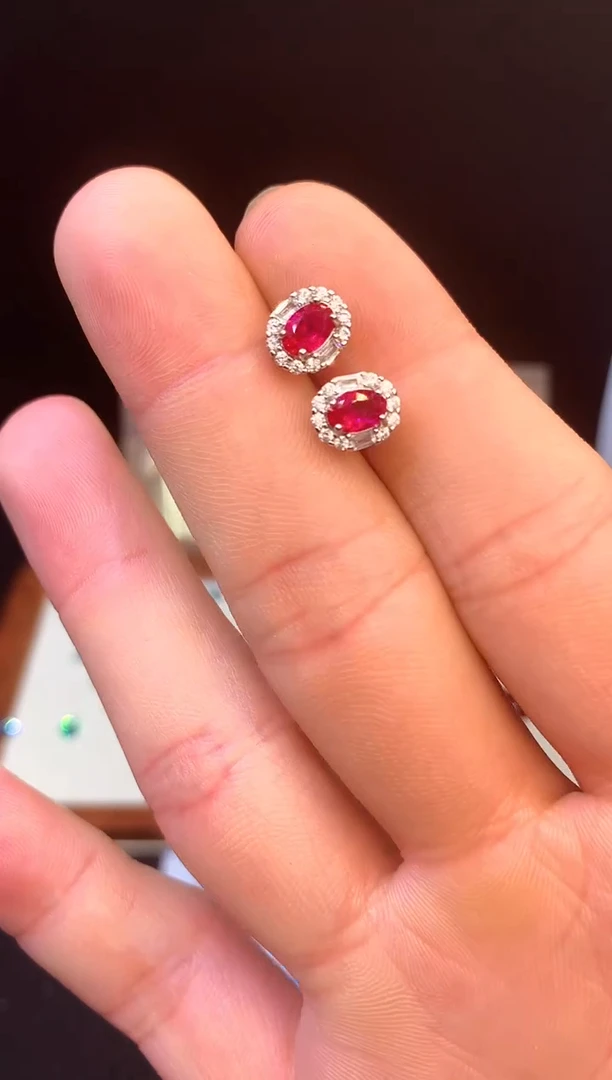 耳钉合金红宝石......