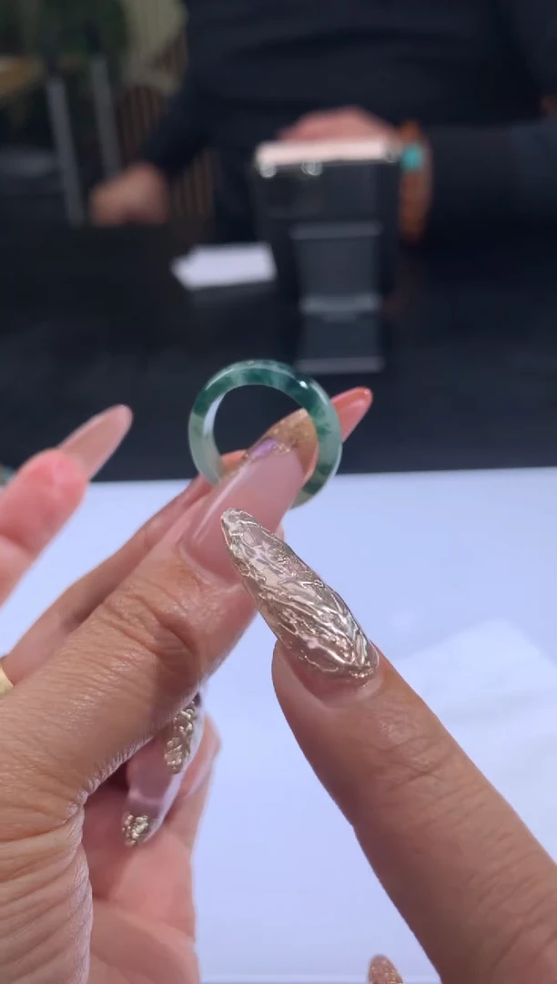 未镶嵌定制翡翠G**g翡翠