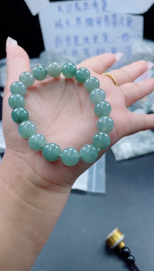 未镶嵌定制翡翠珠串