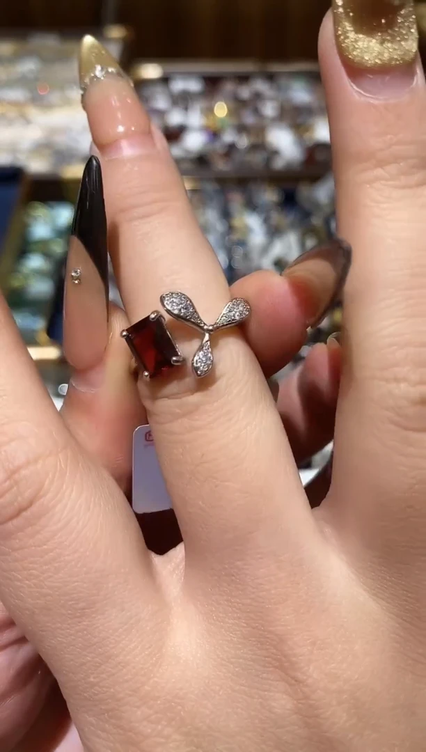 纯铜合金琉璃楚楚珠宝中古甄选不退换