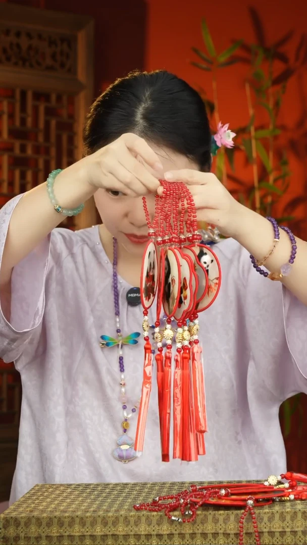 刺绣非遗苏绣车挂熊猫盲盒