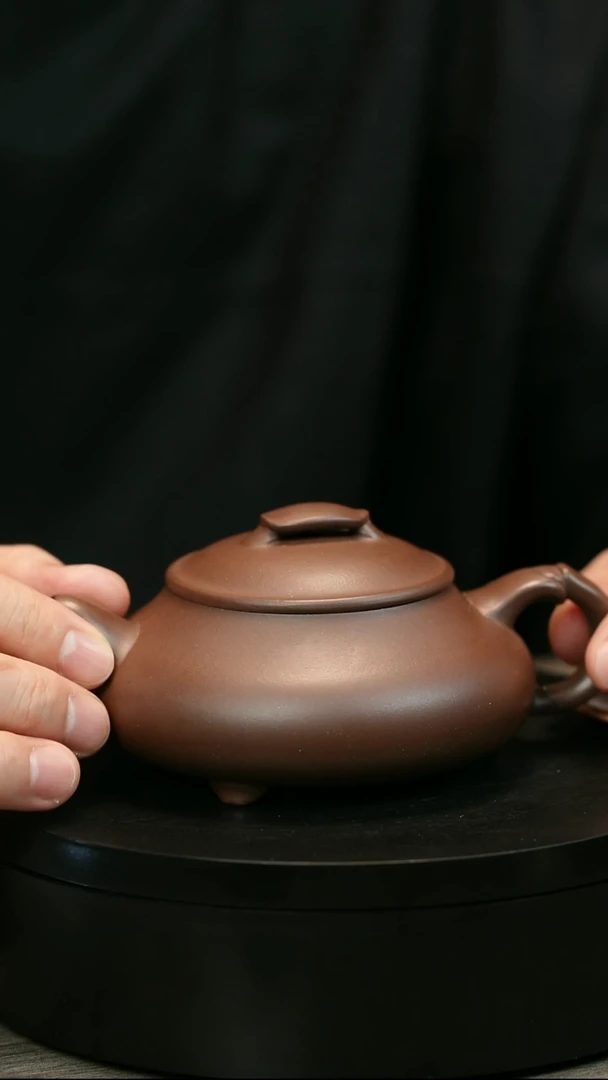 茶壶紫砂混***?H2105赵信军光素扁韵上新桥