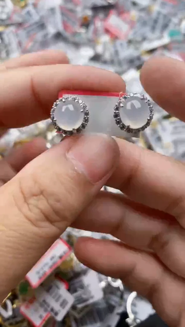 翡翠戒指银S925镶嵌66666      8