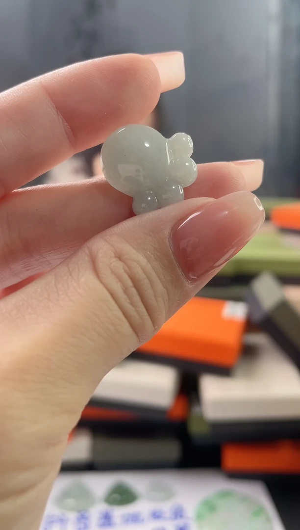 翡翠未镶嵌吊坠(不含链)猫爪