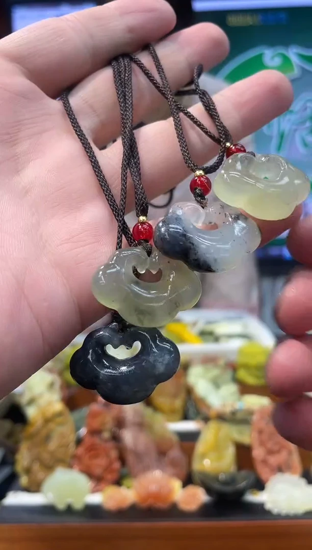 【闪购商品】岫玉吊坠未镶嵌·多样性发货*拍一发一