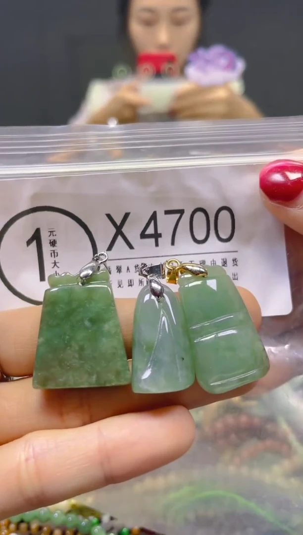 颈饰未镶嵌翡翠/X/翡翠A货，一件也是批发价