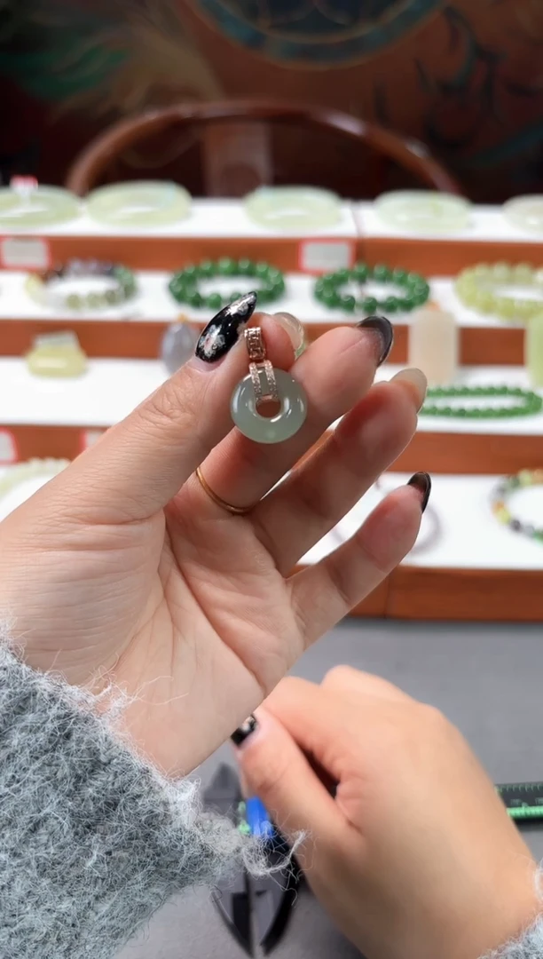 未镶嵌手链和田玉平安扣