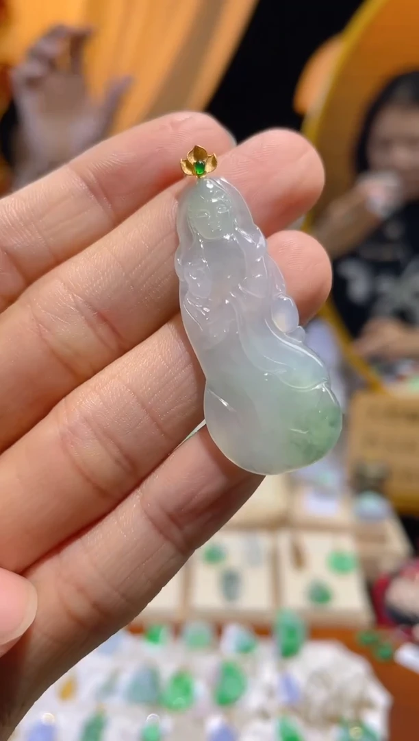 【闪购商品】翡翠颈饰18K金镶嵌假一赔三