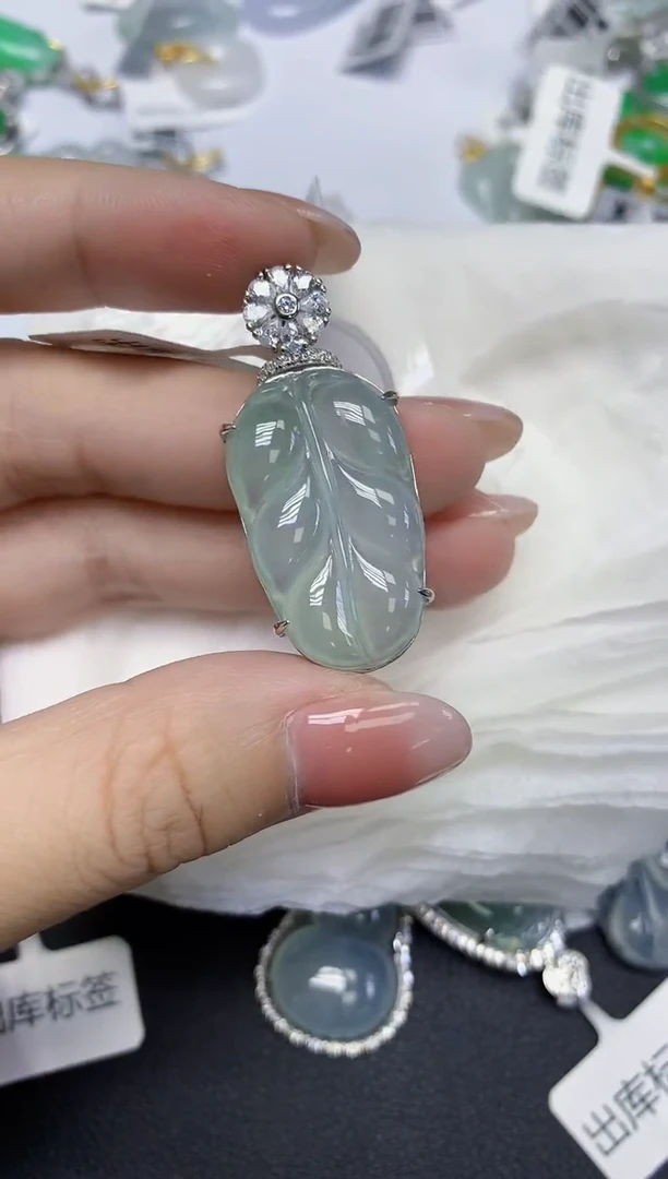 颈饰未镶嵌翡翠天然缅甸翡翠A货多样性发一件