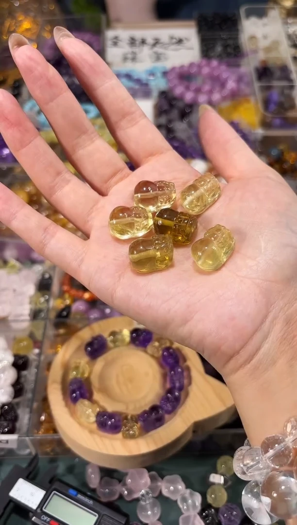 水晶手链未镶嵌K68老料黄水晶貔貅一个宽卡12+