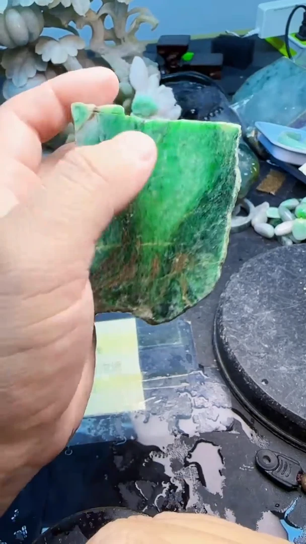 翡翠挂件未镶嵌天然翡翠040