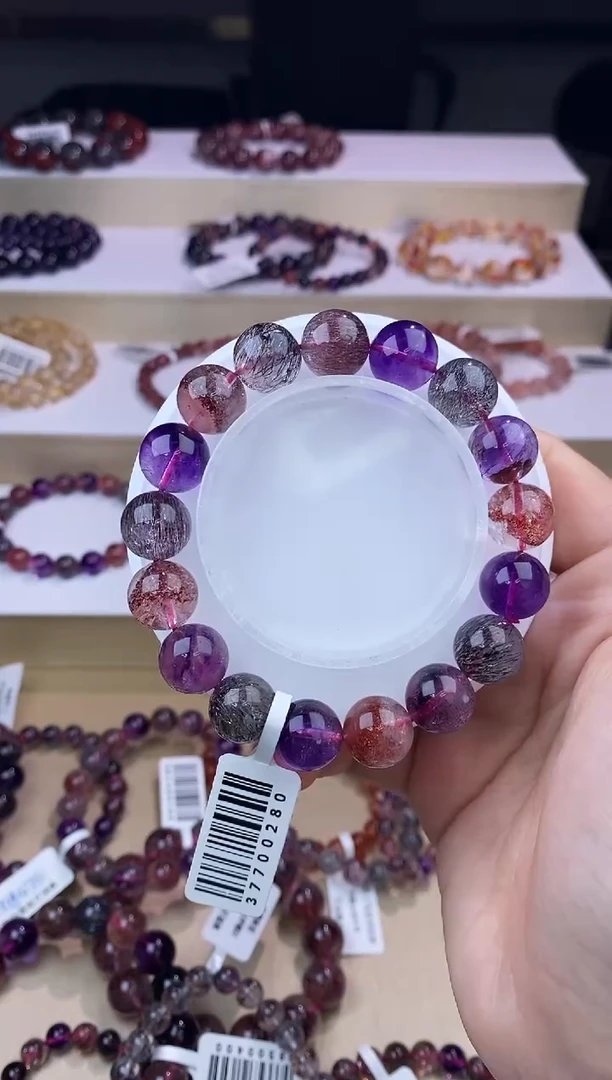 【闪购商品】水晶手链未镶嵌黑加仑超七12m+