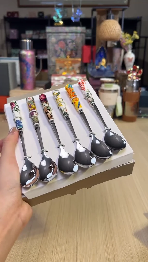 53哥斯达黎加套六-叉子