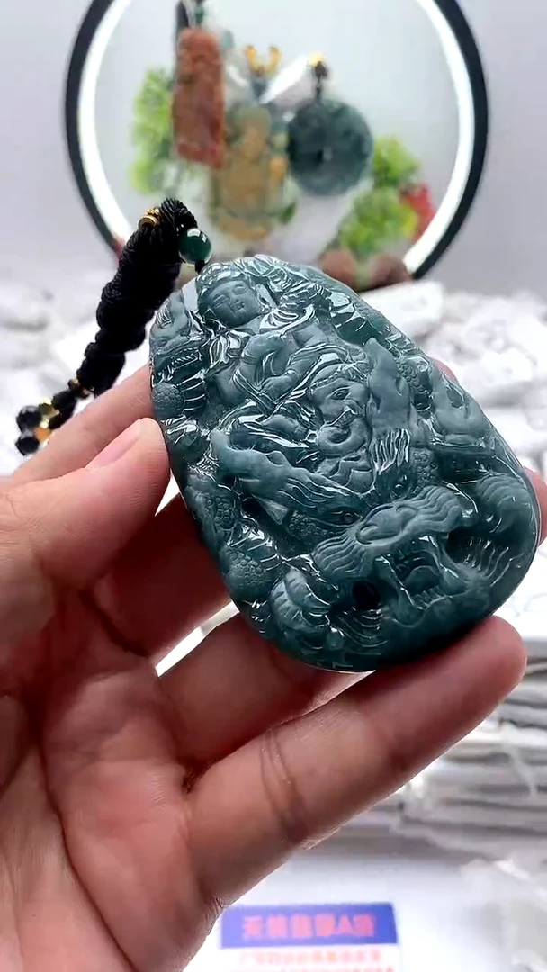 【闪购商品】翡翠颈饰未镶嵌普贤