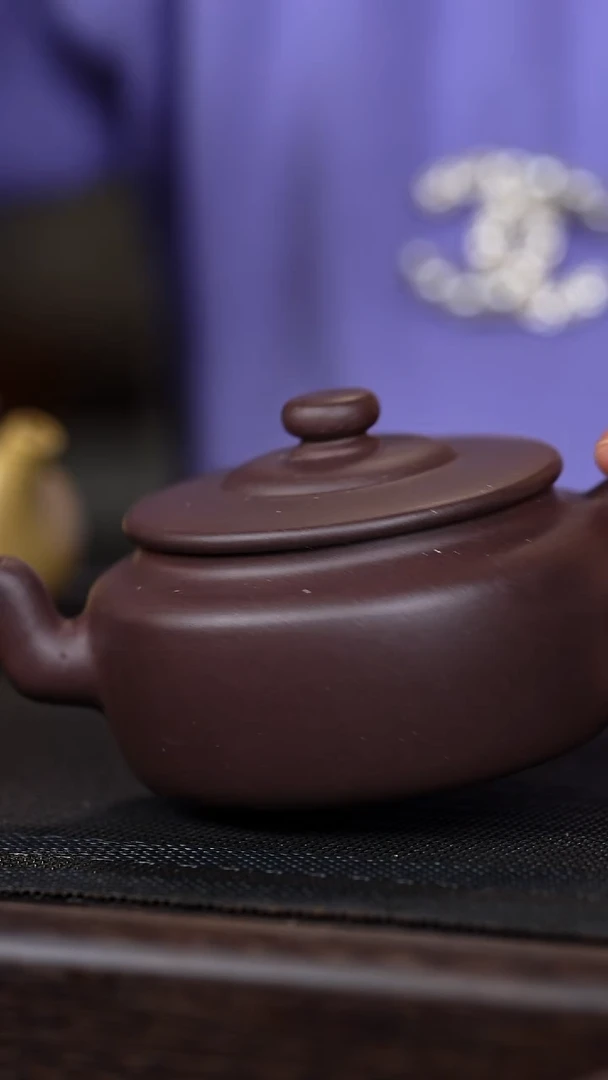 【闪购商品】紫砂茶壶四号井底槽青旭帽