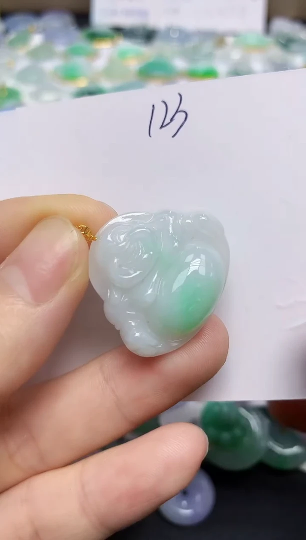 翡翠未镶嵌颈饰天然缅甸翡翠A货