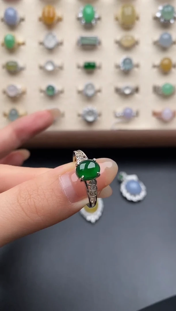 银S925镶嵌戒指翡翠一物一证一礼盒