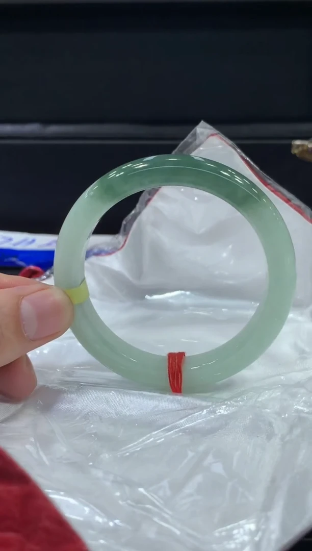 未镶嵌手镯翡翠翡翠手镯