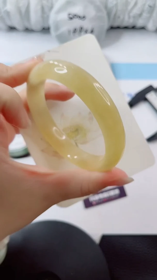 未镶嵌手镯石英质玉多样性发货L323