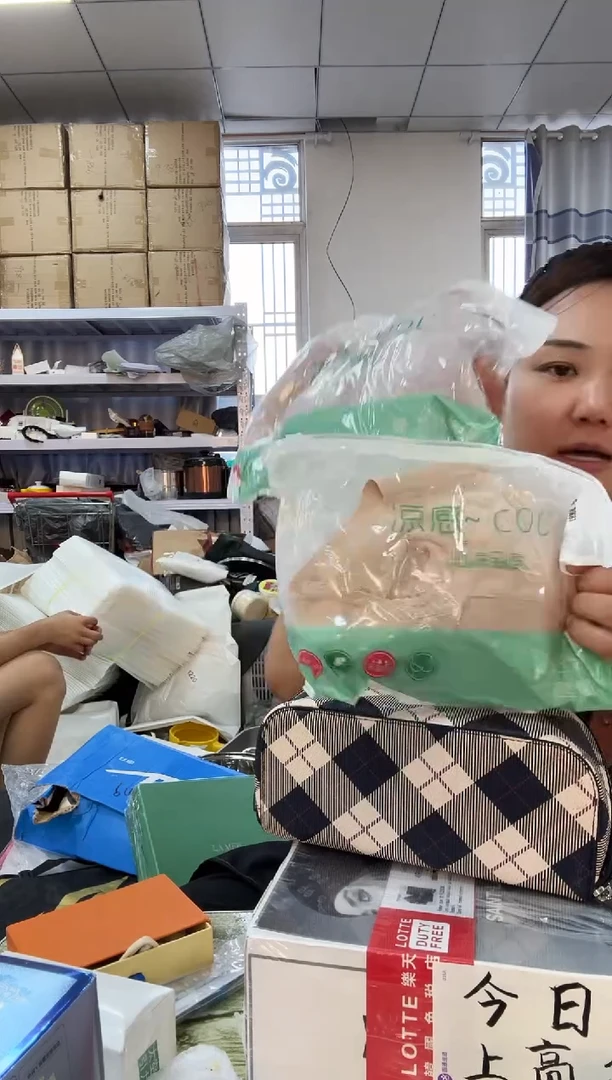 牦牛剖层皮革琪老板女包6号店超好看