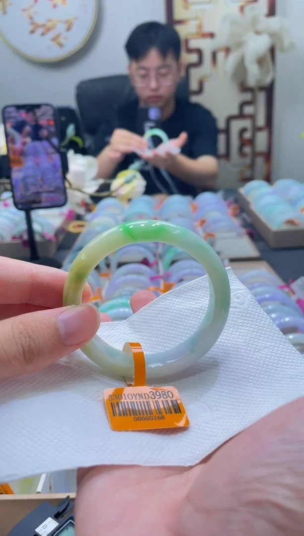 未镶嵌手镯翡翠225-53