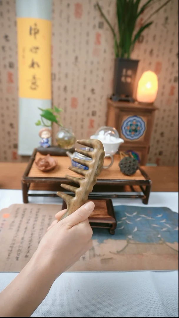 【闪购商品】绿檀梳子绿檀梳子