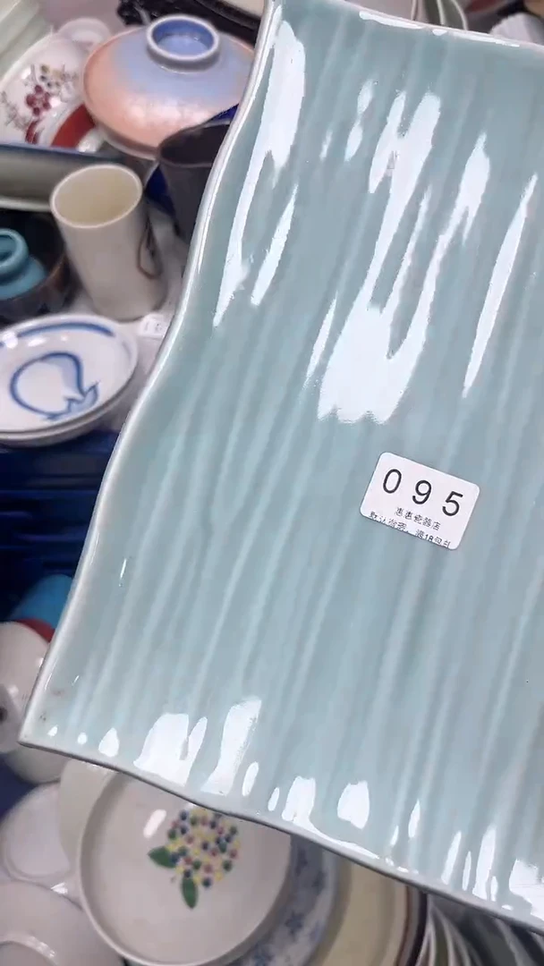 胡****1095回流瓷器，默认微瑕