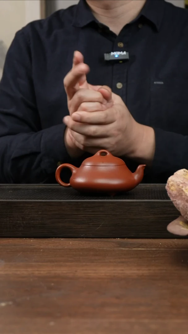 茶杯紫砂朱泥汉棠石瓢      180CC