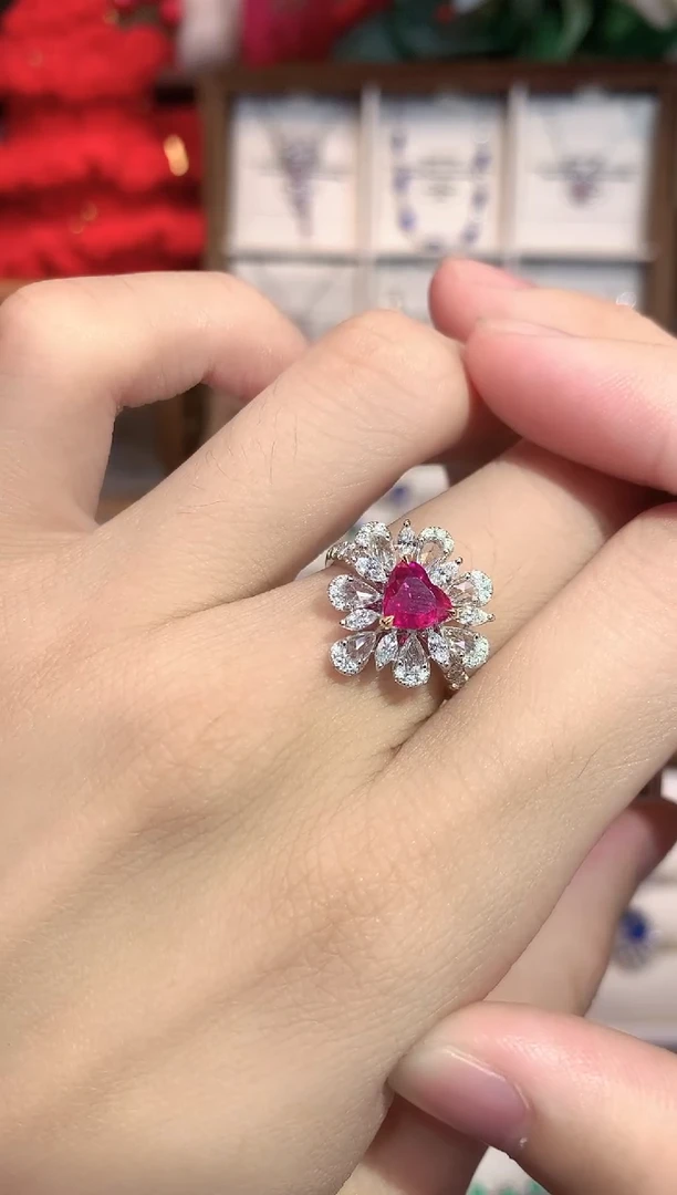 18K金镶嵌戒指红宝石1.12ct/天然宝石/七天无理由