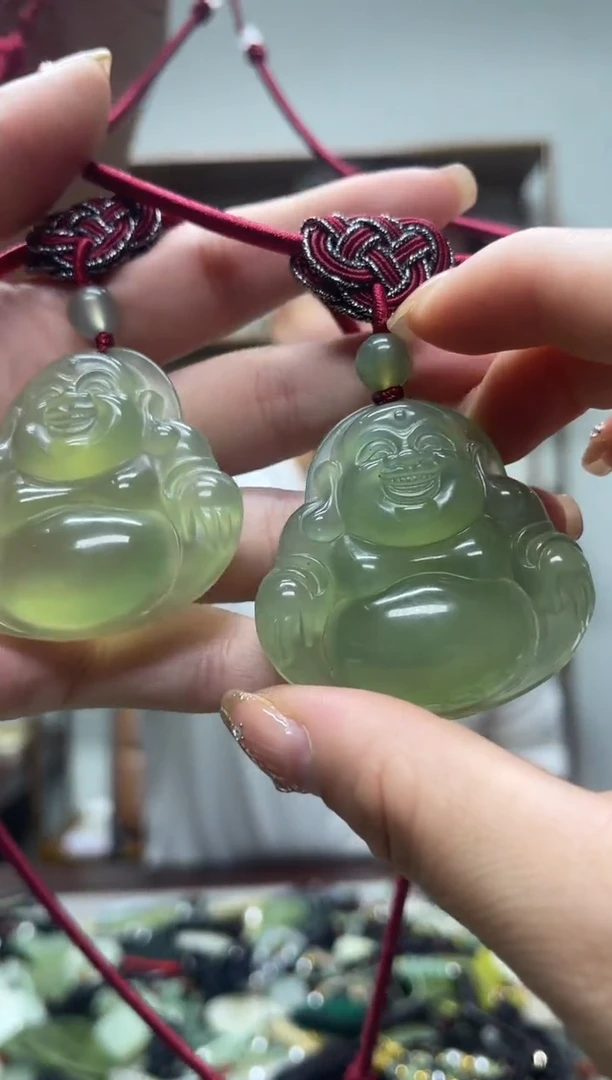 未镶嵌岫玉吊坠·