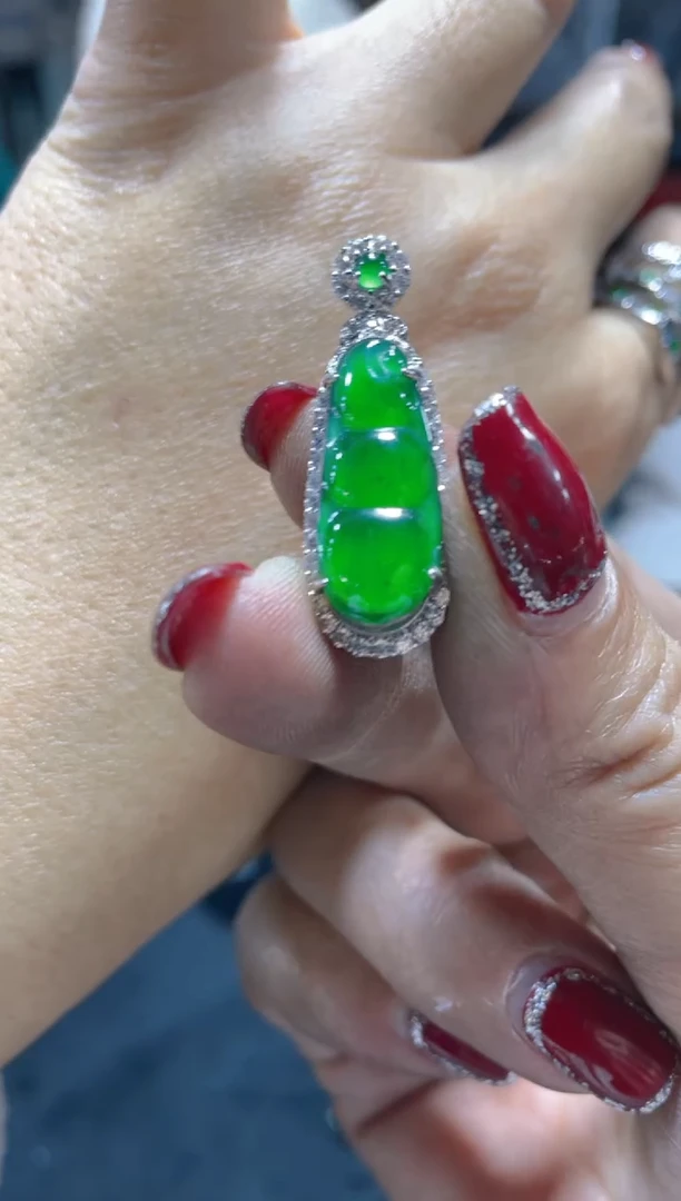 【闪购商品】定制翡翠未镶嵌天然A货翡翠假一罚四（多样性）