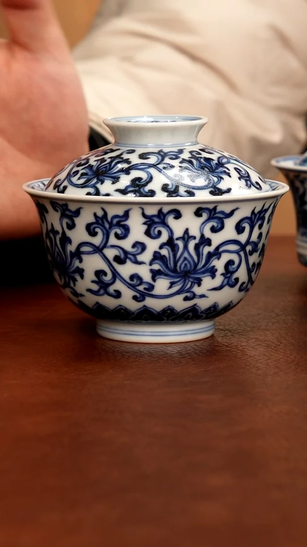 104感兴趣可单闪价格《五里雾》夏都府作品