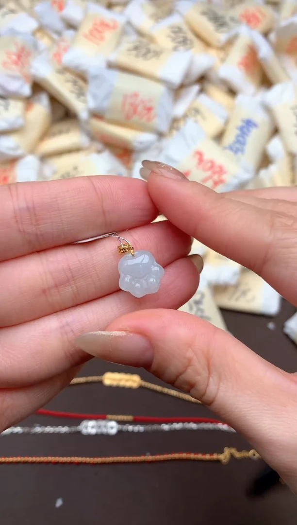 【闪购商品】翡翠挂件18K金镶嵌 一