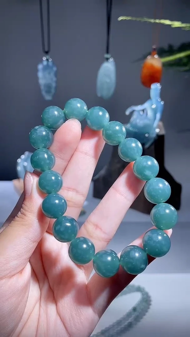 颈饰未镶嵌翡翠手串 多样性发1