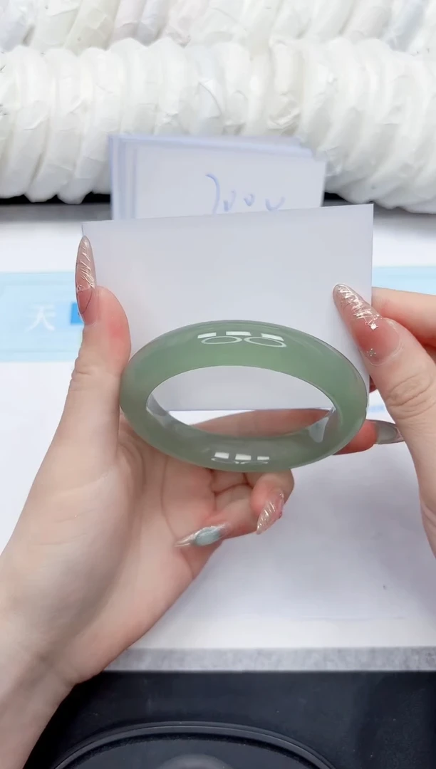 石英质玉手镯未镶嵌106-56