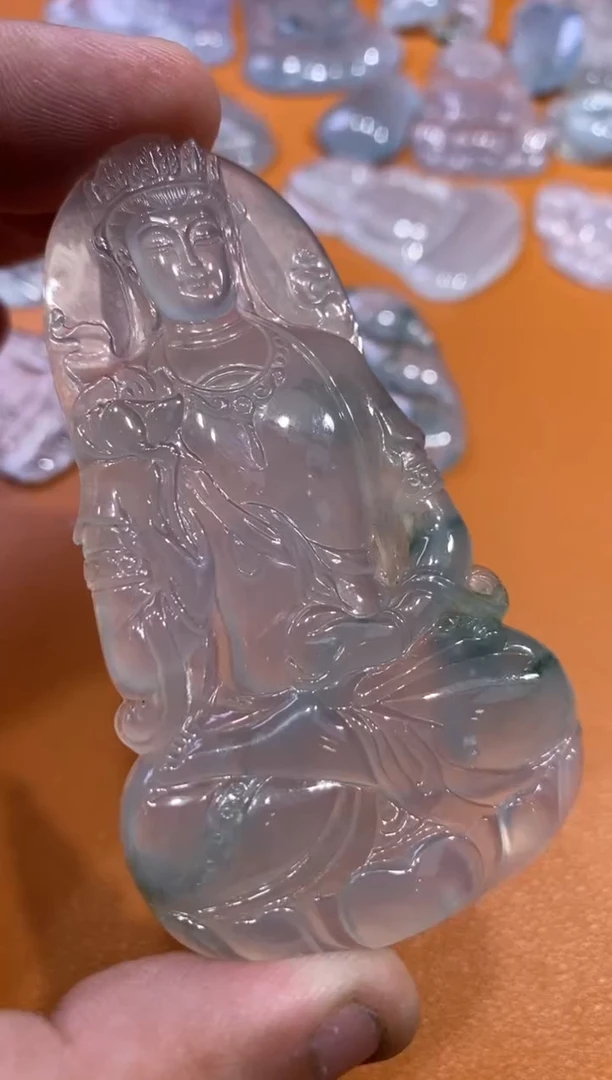 【闪购商品】翡翠吊坠(不含链)未镶嵌观音9500