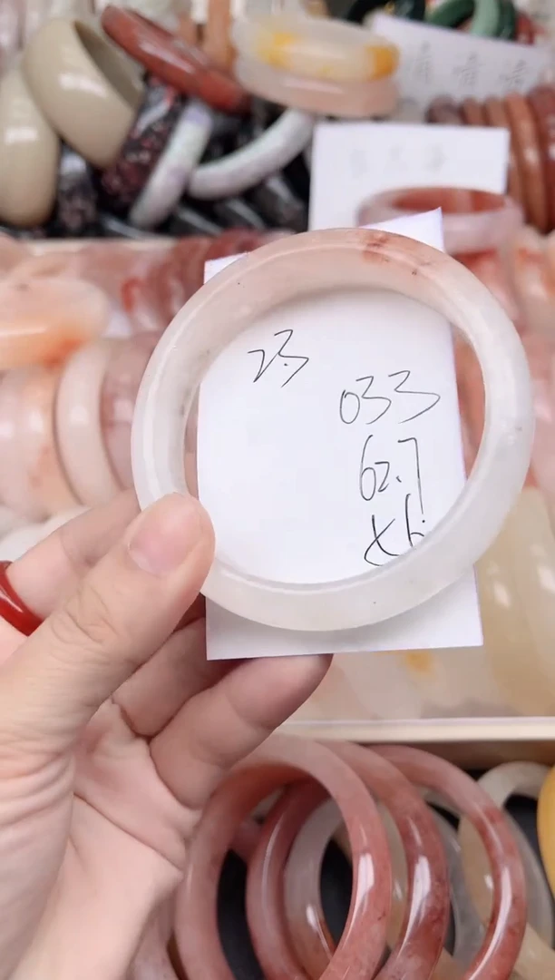 未镶嵌手镯石英质玉033