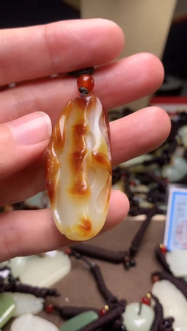 颈饰未镶嵌和田玉新疆料青海料清水和田玉吊坠